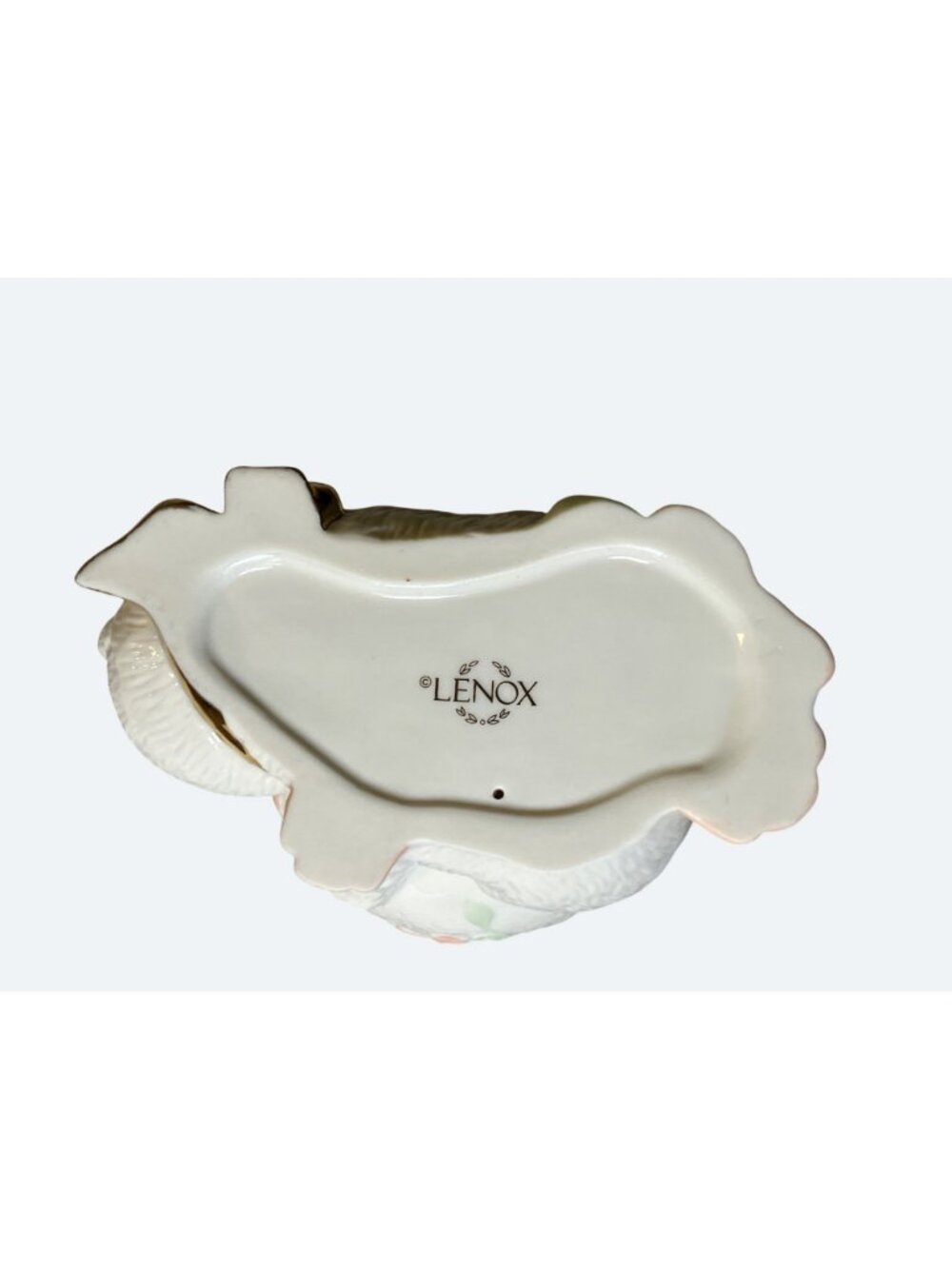 Lenox Petals & Pearls Cat Bud Vase With Floral and Gold Colored Accents - Picture 16 of 16